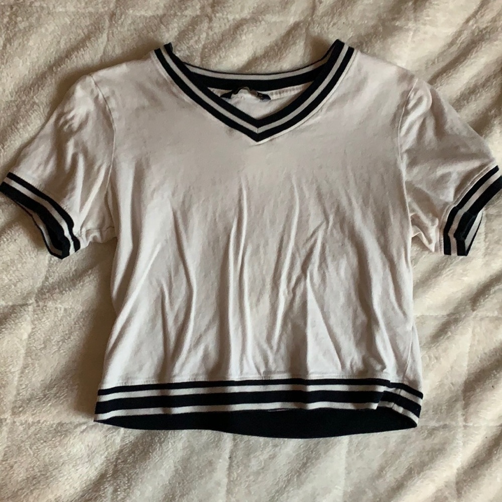 10% OFF SALE!! crop top from abercrombie & fitch!